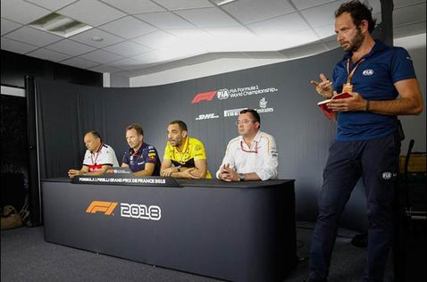 Пресс-конференция в пятницу