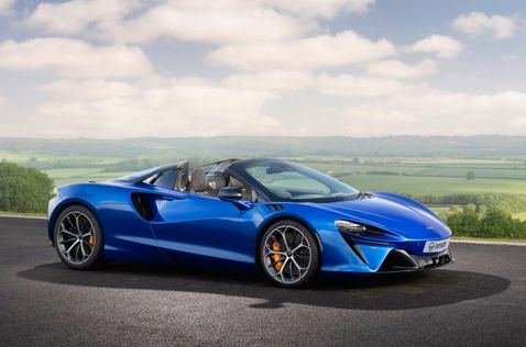 Машина, которую выиграла Ребекка Фрэнсис, фото из социальных сетей