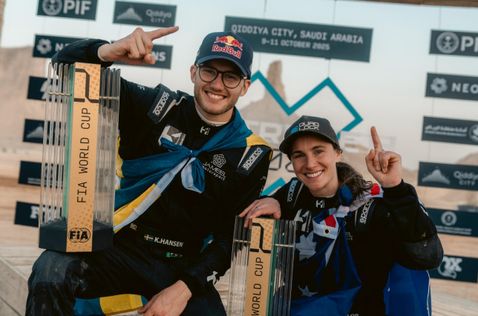 Кевин Хансен и Молли Тэйлор, победители первого этапа Extreme H, фото пресс-службы серии