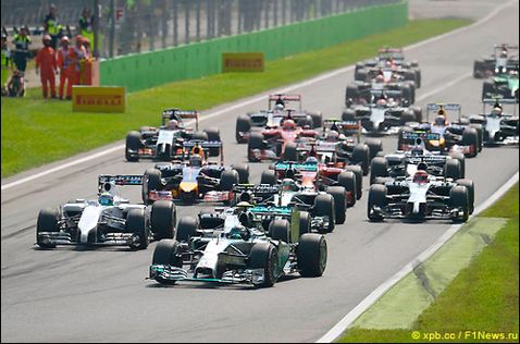 Старт Гран При Италии 2014