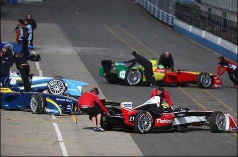 Тесты Формулы E в Донингтон-парке