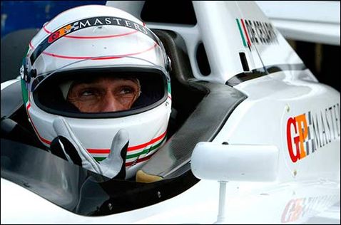 Андреа де Чезарис на тестах Формулы Masters