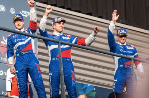 Стоффель Вандорн, Виталий Петров и Михаил Алёшин на подиуме в Спа, фото SMP Racing
