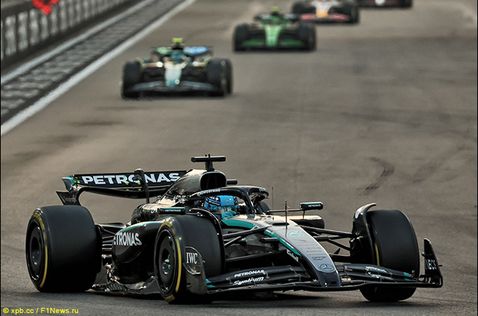 Джордж Расселл