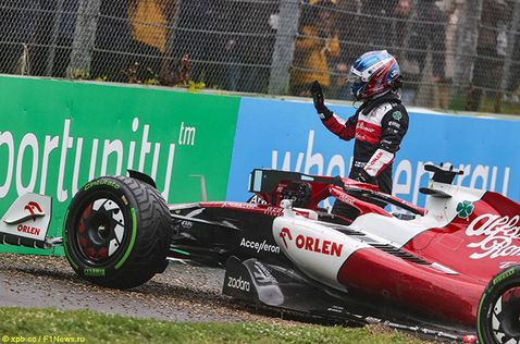 Валттери Боттасу в Имоле помешали проблемы с машиной