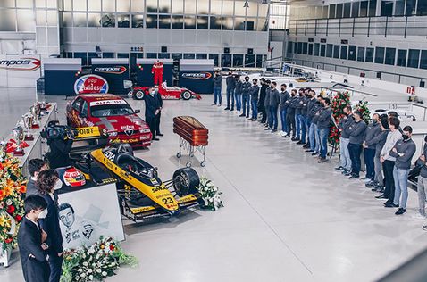 Церемония прощания с Адрианом Кампосом, фото пресс-службы Campos Racing