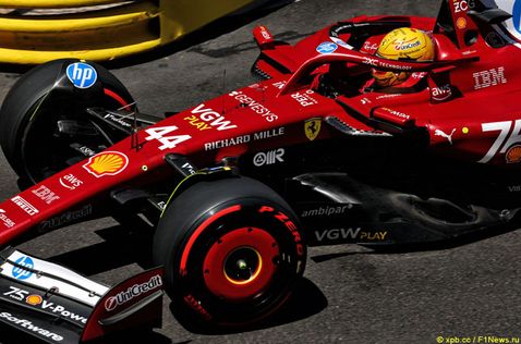 Номер 44 на Ferrari Льюиса Хэмилтона