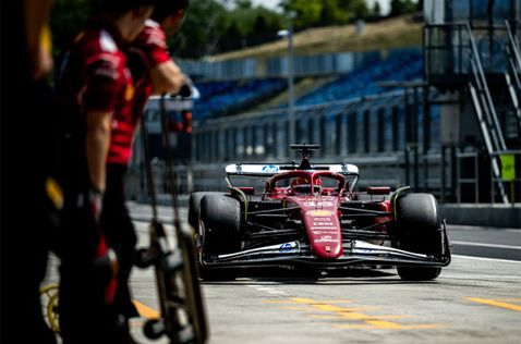 Шарль Леклер на тестах Pirelli в Венгрии