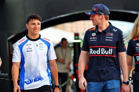 Айзек Хаджар и Макс Ферстаппен, фото XPB