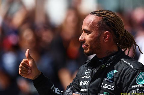 Льюис Хэмилтон