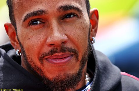 Льюис Хэмилтон