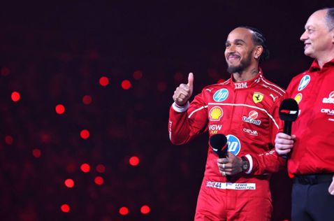 Льюис Хэмилтон и Фредерик Вассёр, фото XPB