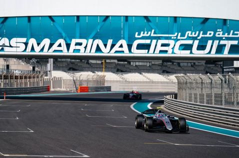 Колтон Херта на трассе автодрома Яс-Марина на тестах Ф2, фото из социальных сетей