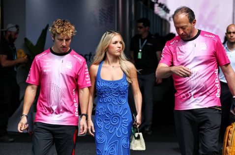 Лиам Лоусон, его подруга Ханна Сент-Джон и Петер Байер, фото XPB