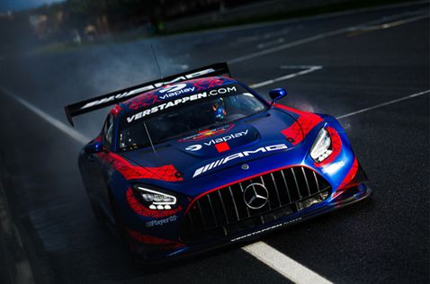Mercedes-AMG GT3 в цветах команды Verstappen Racing