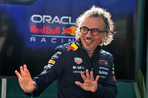 Лоран Мекис в паддоке автодрома в Мехико, фото XPB