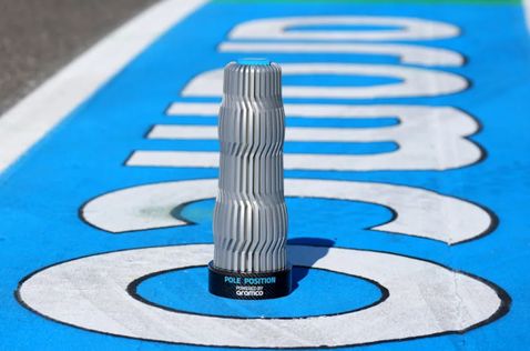 Приз за поул в молодёжных сериях, фото пресс-службы Ф2 и Ф3