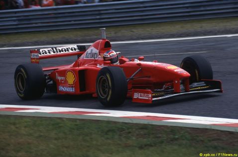 Михаэль Шумахер за рулём Ferrari F310 B на Гран При Бельгии, 1997 год