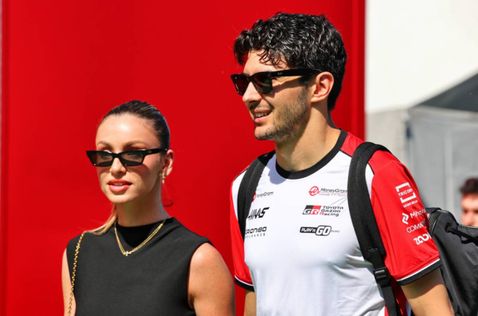 Эстебан Окон и его подруга Флави Барла, фото XPB