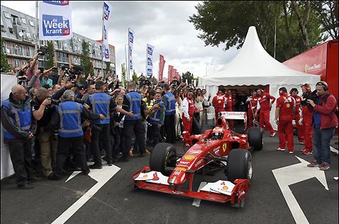 Кими Райкконен во время Rotterdam City Racing