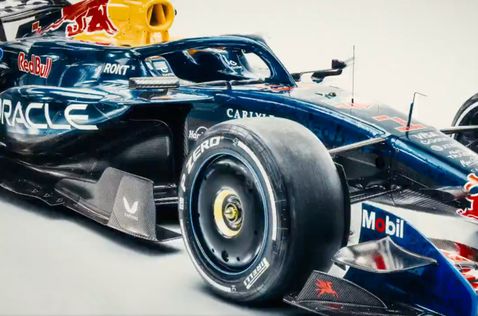 Машина RB22 с номером 1 на носовом обтекателе, стоп-кадр из ролика Red Bull