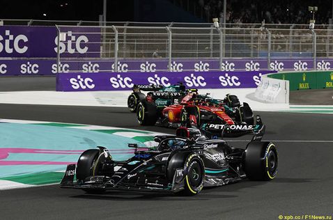 Джордж Расселл на трассе Гран При Саудовской Аравии