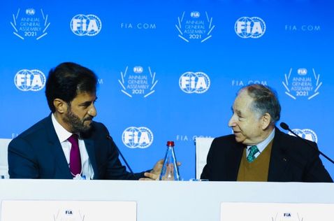 Жан Тодт (справа) и новый президент FIA Мохаммед бен Сулайем, фото пресс-службы FIA