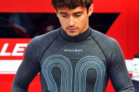 Шарль Леклер в охлаждающем жилете, фото XPB