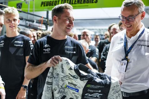 Комбинезон Peugeot Sport Стоффелю Вандорну ещё пригодится, фото из социальных сетей